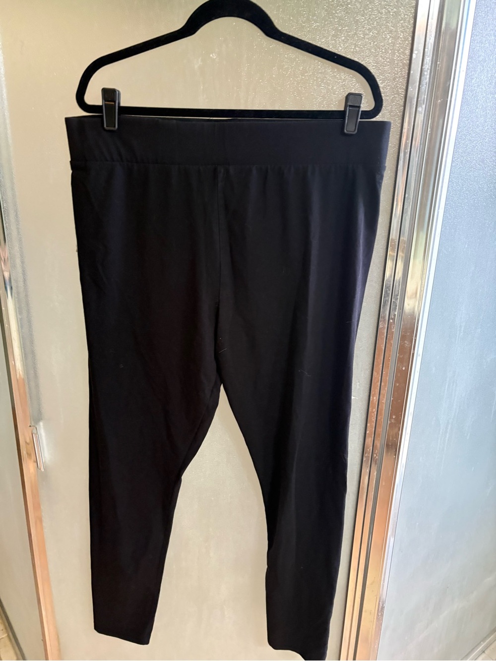 LOGO by Lori Goldstein Black Stretch Leggings